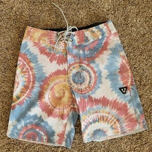 NWOT VISSLA Boardshorts
